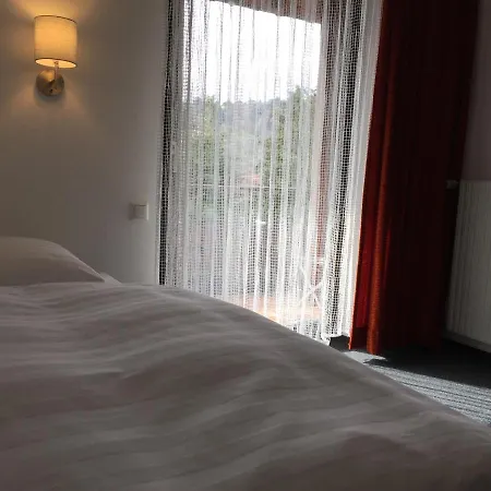 Gaestehaus Faessle Gæstehus Weinstadt